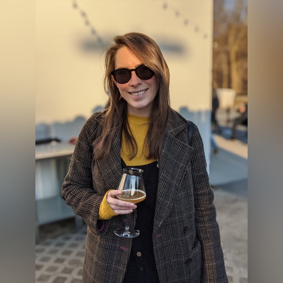 Meet your Posher, Sara - Picture 2 of 7